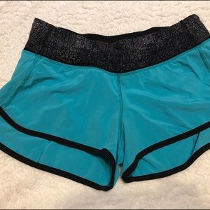 Lululemon speed shorts. SZ 6